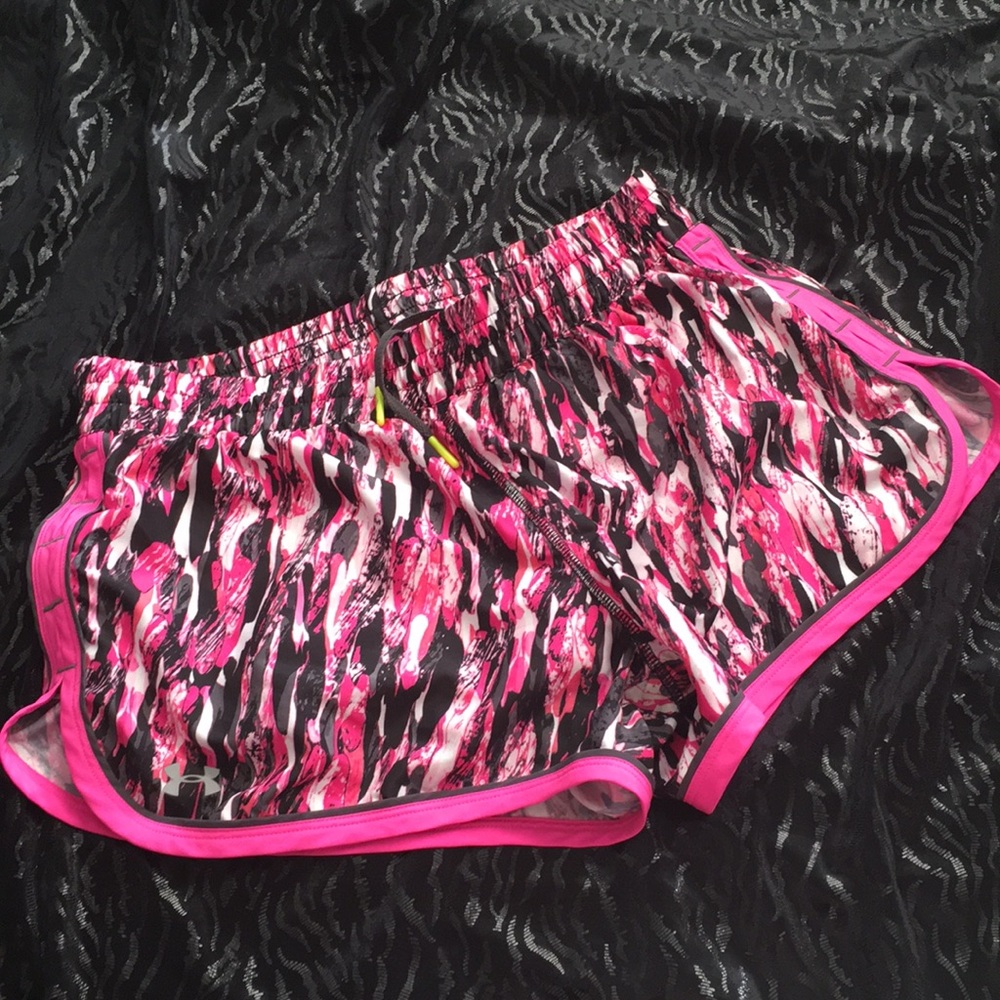 Under Armour Ladies Short Small